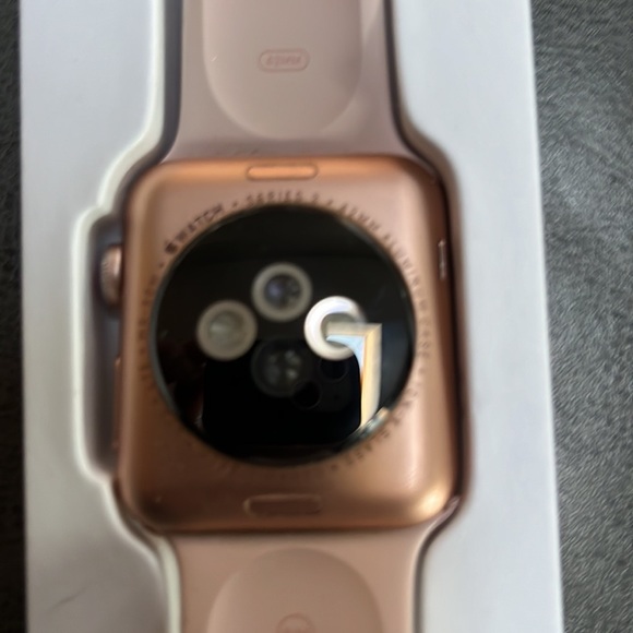 Apple Watch 3 with GPS + Cellular - Picture 7 of 9